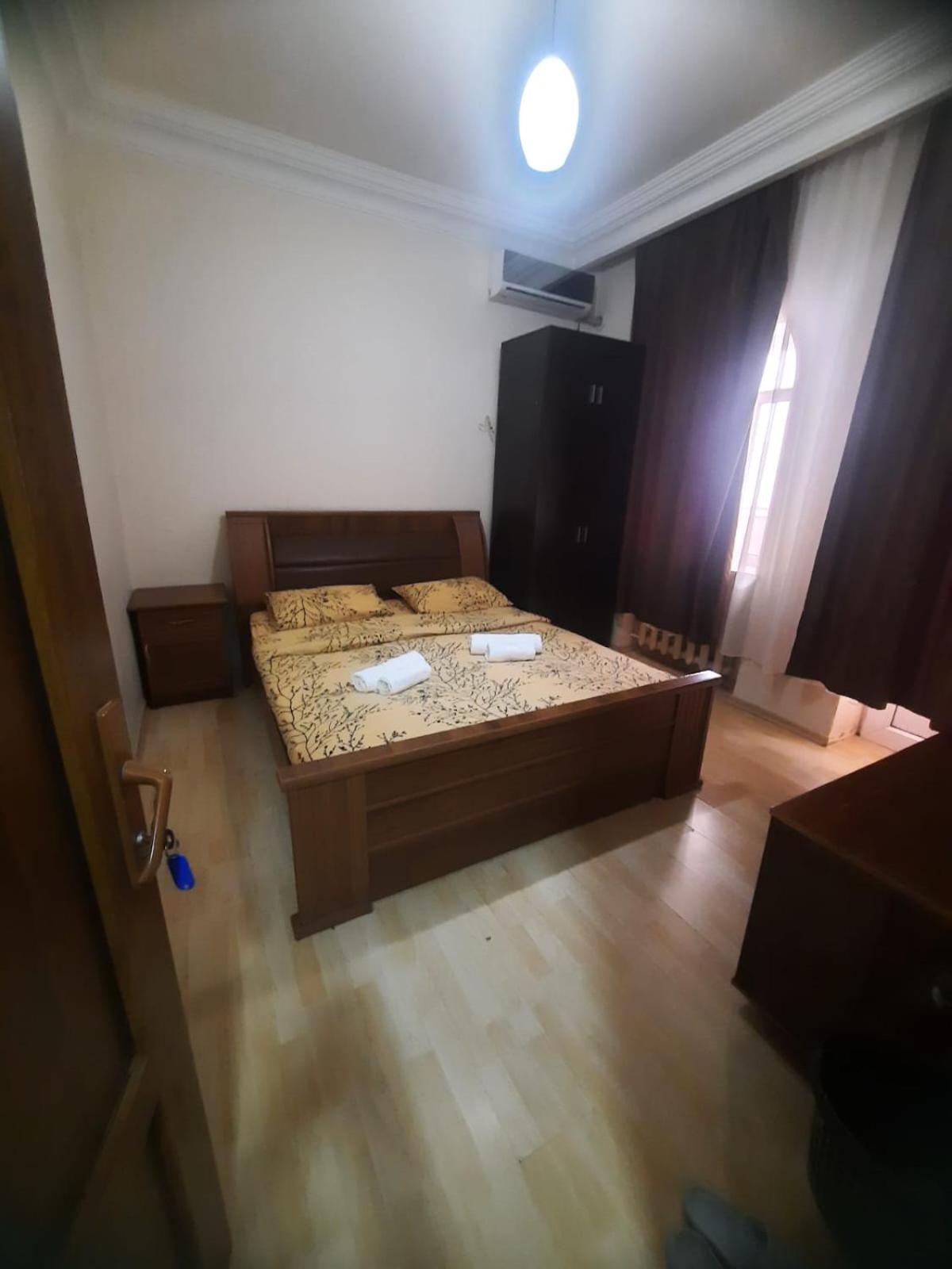 Classy And Cozy Hostel 예레반 외부 사진